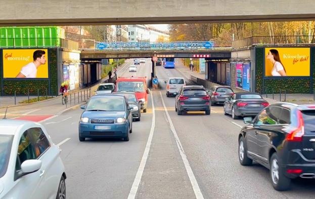 德國(guó)大屏廣告